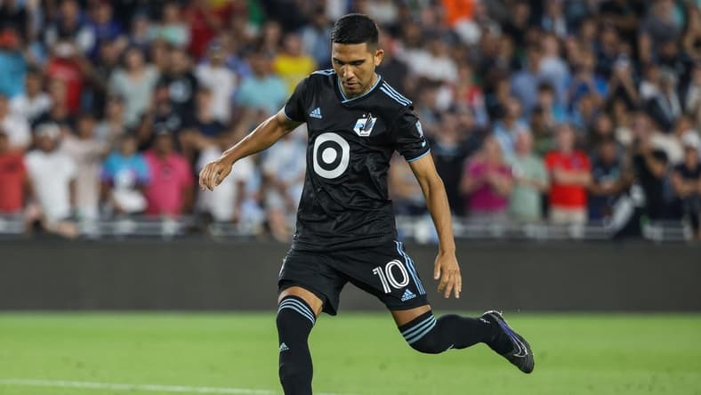 Aug 8, 2023; St. Paul, MN, USA; Minnesota United midfielder Emanuel Reynoso (10) shoots during a penalty shootout against the Toluca at Allianz Field. Mandatory Credit: Matt Krohn-USA TODAY Sports
