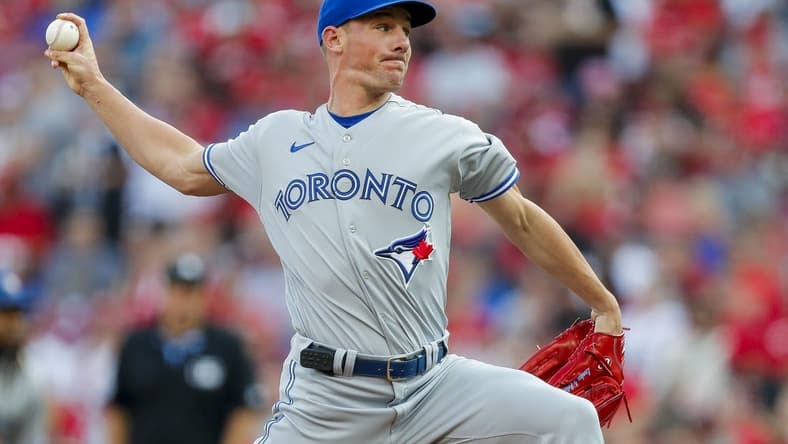 Aug 19, 2023; Cincinnati, Ohio, USA; Toronto Blue Jays starting pitcher Chris Bassitt (40) pitches against the Cincinnati Reds in the first inning at Great American Ball Park. Mandatory Credit: Katie Stratman-USA TODAY Sports