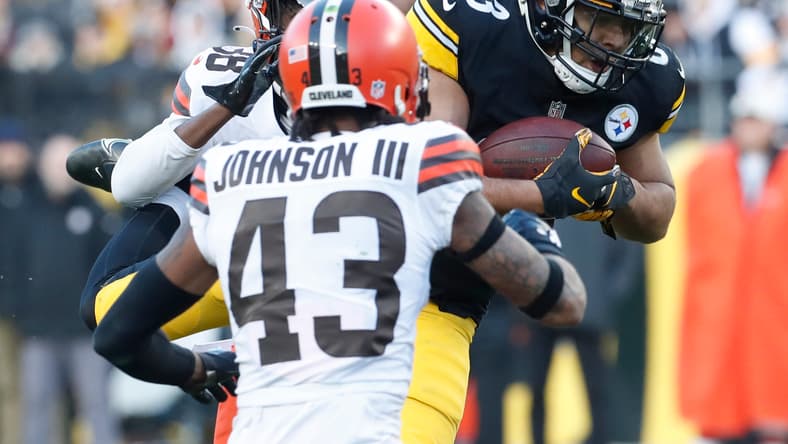 NFL: Cleveland Browns at Pittsburgh Steelers