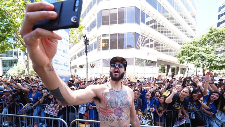 golden state warriors sign javale mcgee