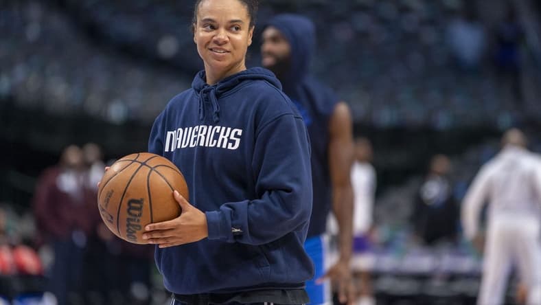 Mar 5, 2022; Dallas, Texas, USA; Dallas Mavericks assistant coach Kristi Toliver before the game between the Dallas Mavericks and the Sacramento Kings at the American Airlines Center. Mandatory Credit: Jerome Miron-USA TODAY Sports