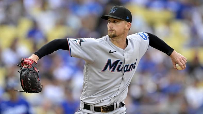 Aug 19, 2023; Los Angeles, California, USA; Miami Marlins starting pitcher Braxton Garrett (29) throws to the plate in the first inning against the Los Angeles Dodgers at Dodger Stadium. Mandatory Credit: Jayne Kamin-Oncea-USA TODAY Sports
