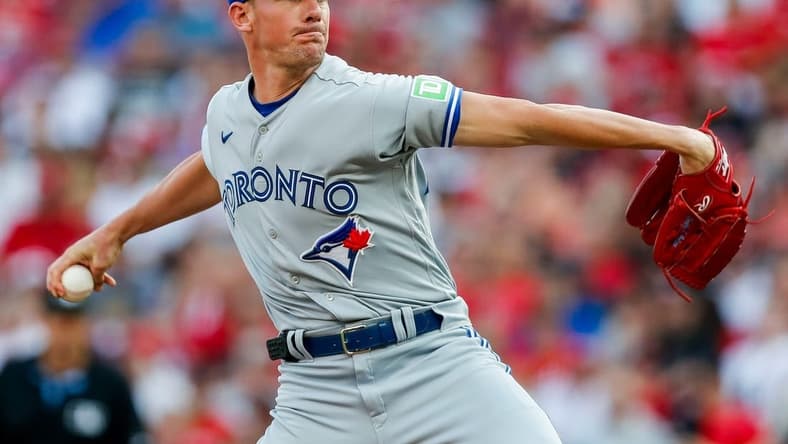 Aug 19, 2023; Cincinnati, Ohio, USA; Toronto Blue Jays starting pitcher Chris Bassitt (40) pitches against the Cincinnati Reds in the first inning at Great American Ball Park. Mandatory Credit: Katie Stratman-USA TODAY Sports