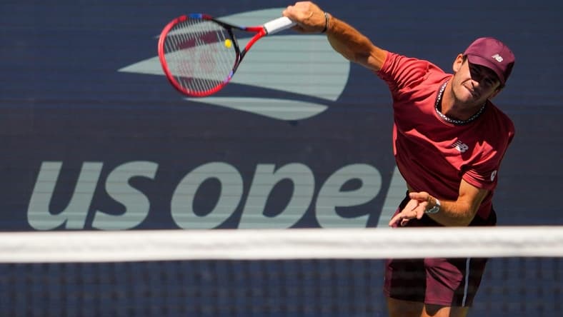 Sept 1, 2023; Flushing, NY, USA; Tommy Paul of the USA hits to Alejandro Davidovich Fokina of Spain on day five of the 2023 U.S. Open tennis tournament at USTA Billie Jean King National Tennis Center. Mandatory Credit: Robert Deutsch-USA TODAY Sports