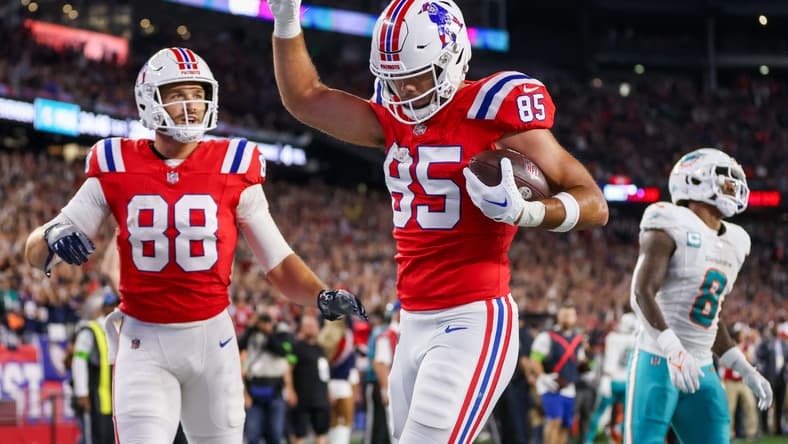 NFL: Miami Dolphins at New England Patriots