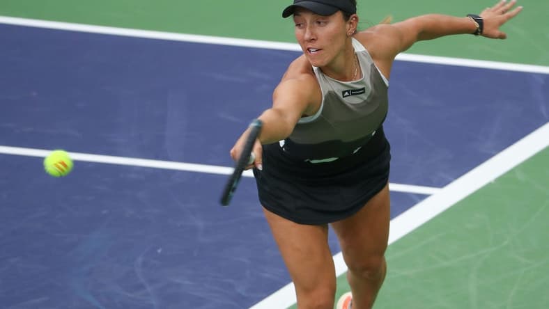 Jessica Pegula reaches for a shot during her match against Petra Kvitova at the BNP Paribas Open in Indian Wells, Calif., March 14, 2023.

Bnp Tuesday 5