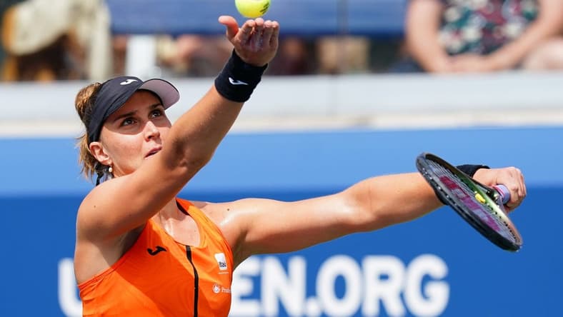 Aug 30, 2023; Flushing, NY, USA; Beatriz Haddad Maia of Brazil serves against Taylor Townsend of the United States on day three of the 2023 U.S. Open tennis tournament at the USTA Billie Jean King National Tennis Center. Mandatory Credit: Jerry Lai-USA TODAY Sports