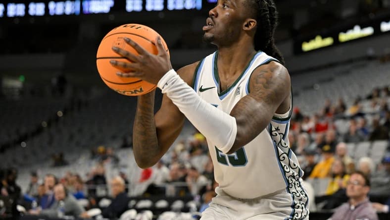 Mar 10, 2023; Fort Worth, TX, USA; Tulane Green Wave guard Jaylen Forbes (25) makes a jump shot against the Wichita State Shockers during the second half at Dickies Arena. Mandatory Credit: Jerome Miron-USA TODAY Sports