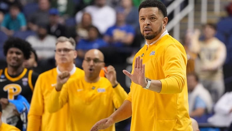 Mar 17, 2023; Greensboro, NC, USA; Pittsburgh Panthers head coach Jeff Capel III (right) gestures during the second half against the Iowa State Cyclones at Greensboro Coliseum. Mandatory Credit: Bob Donnan-USA TODAY Sports