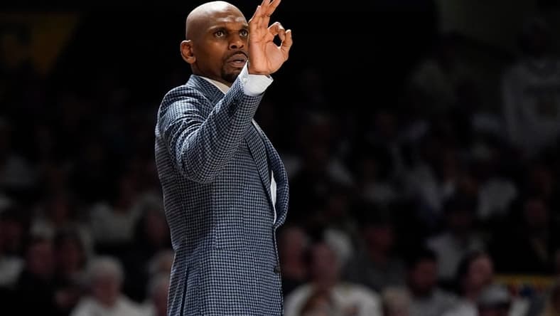 Vanderbilt head coach Jerry Stackhouse gives instructions to his players during the first half of a National Invitation Tournament quarterfinal game against UAB at Memorial Gymnasium Wednesday, March 22, 2023 in Nashville, Tenn.

Nas Vanderbilt Uab 012