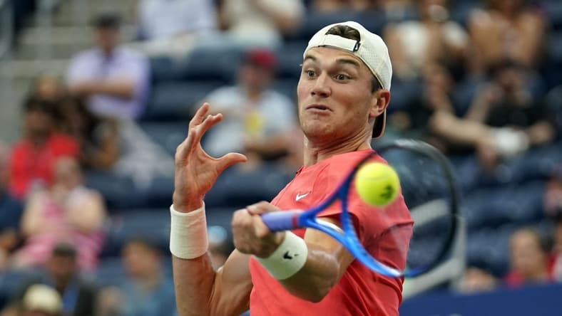 Sep 4, 2023; Flushing, NY, USA; Jack Draper of Great Britain hits to Andrey Rublev on day eight of the 2023 U.S. Open tennis tournament at USTA Billie Jean King National Tennis Center. Mandatory Credit: Danielle Parhizkaran-USA TODAY Sports