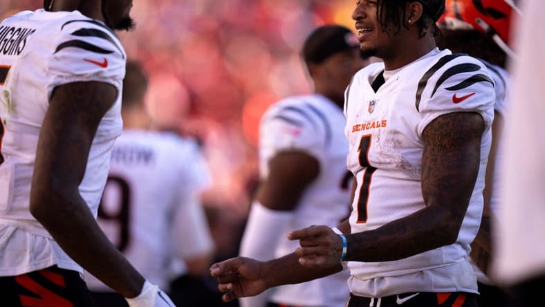 Cincinnati Bengals wide receiver Ja'Marr Chase (1) talks with Cincinnati Bengals wide receiver Tee Higgins (5) in the fourth quarter of the NFL game between the Cincinnati Bengals and the San Francisco 49ers at Levi Stadium in Santa Clara, Calif., on Sunday, Oct 29, 2023.