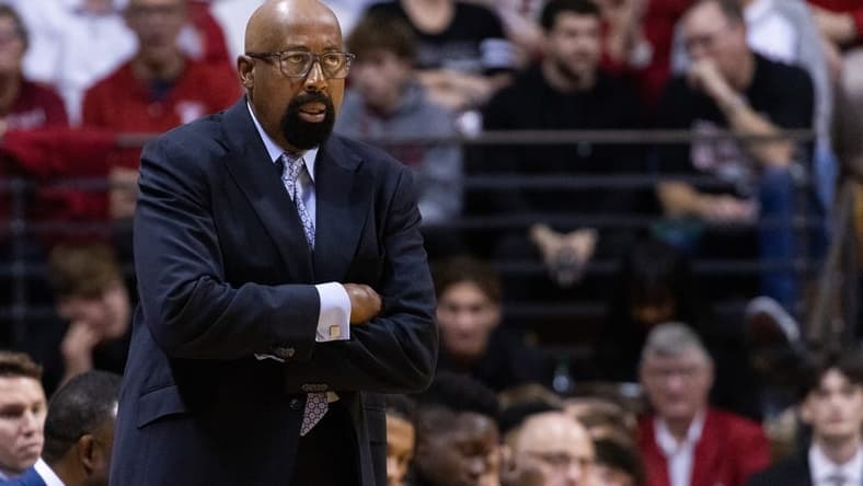 Nov 7, 2023; Bloomington, Indiana, USA; Indiana Hoosiers head coach Mike Woodson in the first half against the Florida Gulf Coast Eagles at Simon Skjodt Assembly Hall. Mandatory Credit: Trevor Ruszkowski-USA TODAY Sports