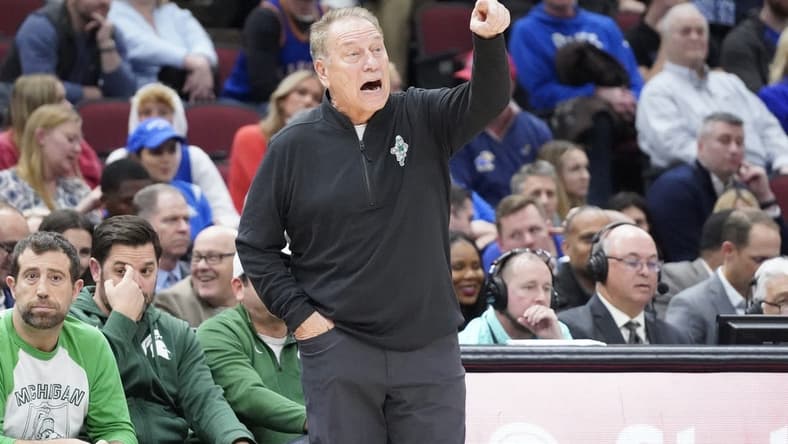 Nov 14, 2023; Chicago, Illinois, USA; Michigan State Spartans head coach Tom Izzo gestures to his team during the second half at United Center. Mandatory Credit: David Banks-USA TODAY Sports