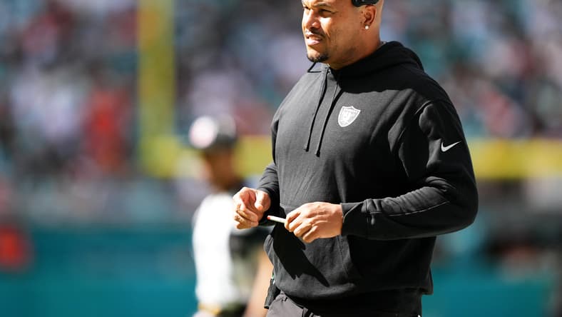 Las Vegas Raiders Antonio Pierce