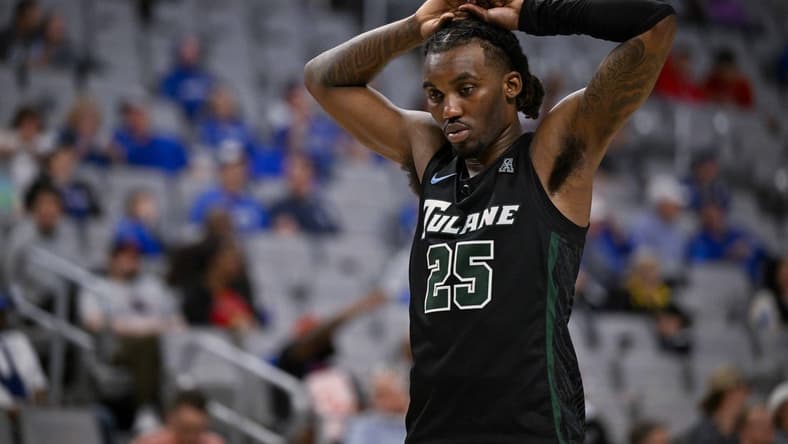 Mar 11, 2023; Fort Worth, TX, USA; Tulane Green Wave guard Jaylen Forbes (25) waits for play to resume against the Memphis Tigers during the second half at Dickies Arena. Mandatory Credit: Jerome Miron-USA TODAY Sports