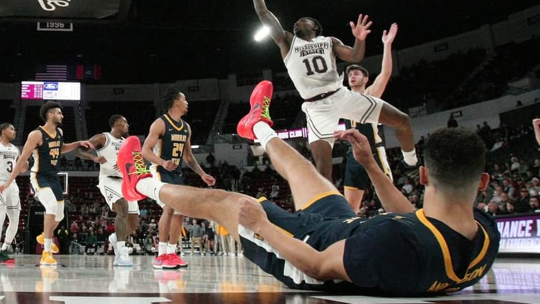 Dec 13, 2023; Starkville, Mississippi, USA; Mississippi State Bulldogs guard Dashawn Davis (10) drives to the basket during the second half against the Murray State Racers at Humphrey Coliseum. Mandatory Credit: Petre Thomas-USA TODAY Sports