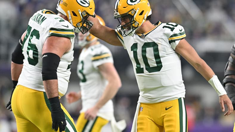 NFL: Green Bay Packers at Minnesota Vikings