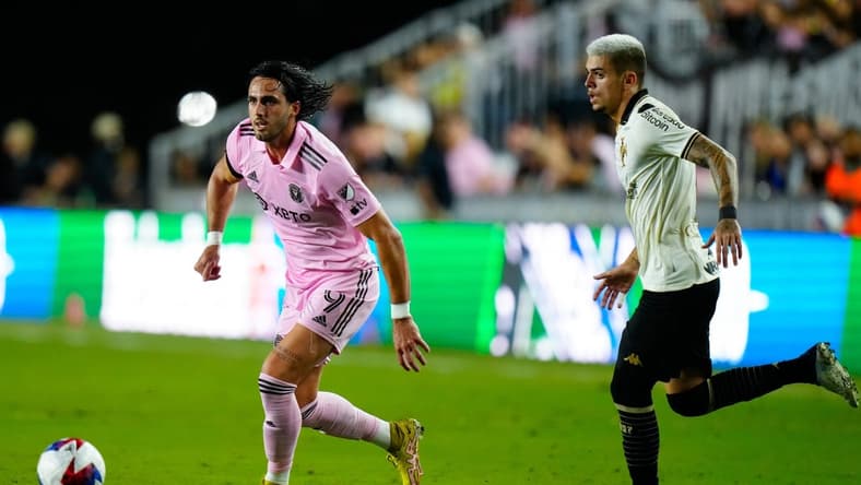 Jan 21, 2023; Fort Lauderdale, FL, USA; Inter Miami CF forward Leonardo Campana (9) dribbles past Vasco da Gama midfielder Gabriel Pec (11) during the first half at DRV PNK Stadium. Mandatory Credit: Rich Storry-USA TODAY Sports