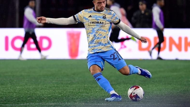 Oct 21, 2023; Foxborough, Massachusetts, USA; Philadelphia Union defender Kai Wagner (27) passes the ball during the second half against the New England Revolution at Gillette Stadium. Mandatory Credit: Eric Canha-USA TODAY Sports
