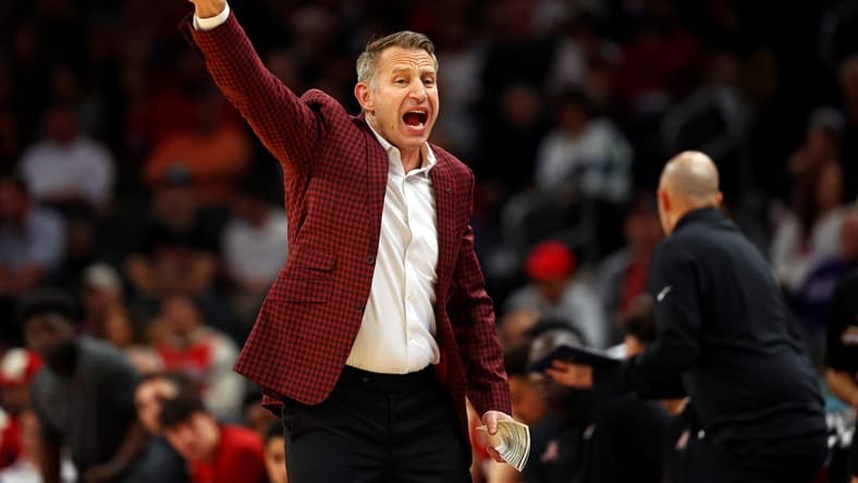 Dec 20, 2023; Phoenix, Arizona, USA; Alabama Crimson Tide head coach Nate Oats signals to his team during the first half of the game against the Arizona Wildcats in the Hall of Fame Series at Footprint Center. Mandatory Credit: Mark J. Rebilas-USA TODAY Sports