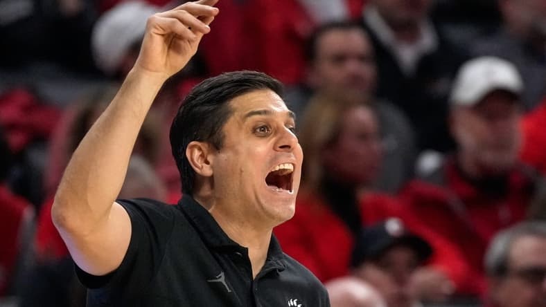 Cincinnati Bearcats head coach Wes Miller shouts to his team in the second half of the NCAA Big 12 basketball game between the Cincinnati Bearcats and the Texas Longhorns at Fifth Third Arena in Cincinnati on Tuesday, Jan. 9, 2024. Texas pulled off a 74-73 win on a go-ahead basket in the final seconds of the game.