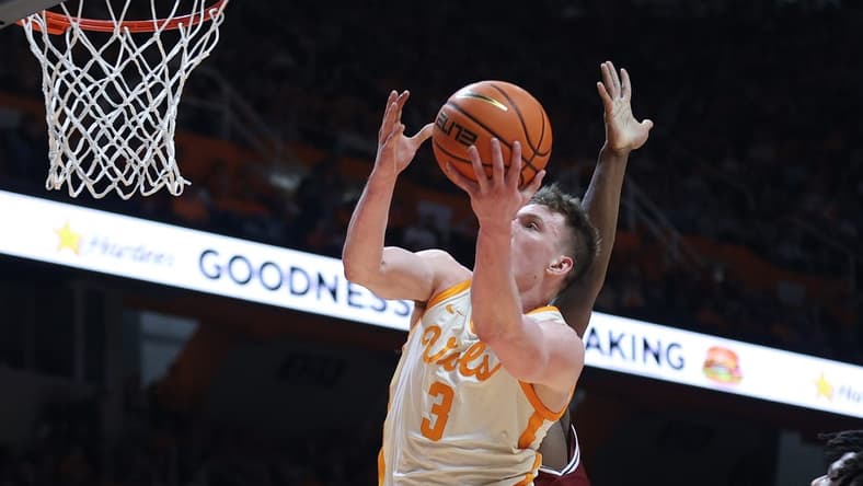 Jan 30, 2024; Knoxville, Tennessee, USA; Tennessee Volunteers guard Dalton Knecht (3) goes to the basket against the South Carolina Gamecocks during the first half at Thompson-Boling Arena at Food City Center. Mandatory Credit: Randy Sartin-USA TODAY Sports