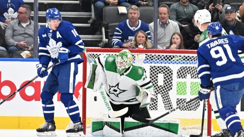 Feb 7, 2024; Toronto, Ontario, CAN; Dallas Stars goalie Scott Wedgewood (41) cannot stop a shot for a goal from Toronto Maple Leafs forward William Nylander (not shown) in the first period at Scotiabank Arena. Mandatory Credit: Dan Hamilton-USA TODAY Sports