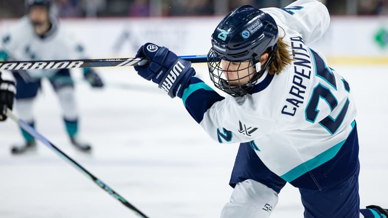 Alex Carpenter PWHL