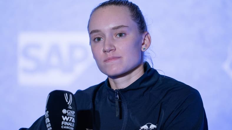 Nov 3, 2023; Cancun, Mexico;  Elena Rybakina (KAZ) in her press conference after her match against Aryna Sabalenka on day six of the GNP Saguaros WTA Finals Cancun. Mandatory Credit: Susan Mullane-USA TODAY Sports
