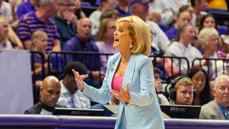Tigers Head Coach Kim Mulkey as The LSU Tigers take on the Rice Owls in the 1st round of the 2024 NCAA Tournament in Baton Rouge, LA at the Pete Maravich Assembly Center. Friday, March 22, 2024.