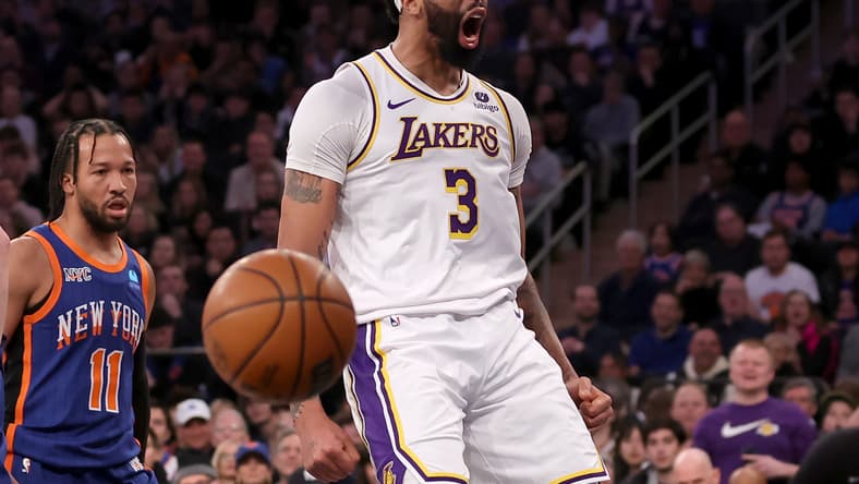 Anthony Davis against the New York Knicks