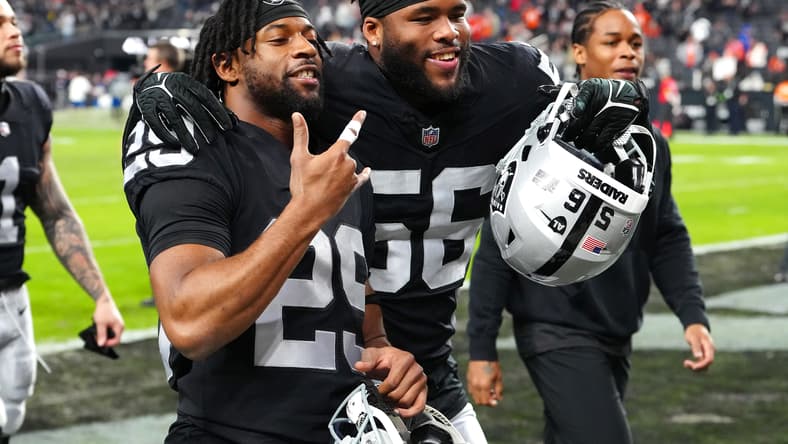 Las Vegas Raiders, Denver Broncos