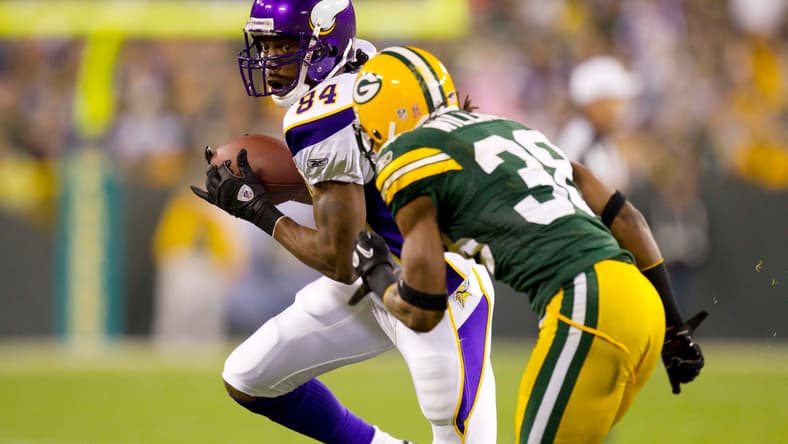 NFL: Minnesota Vikings at Green Bay Packers
