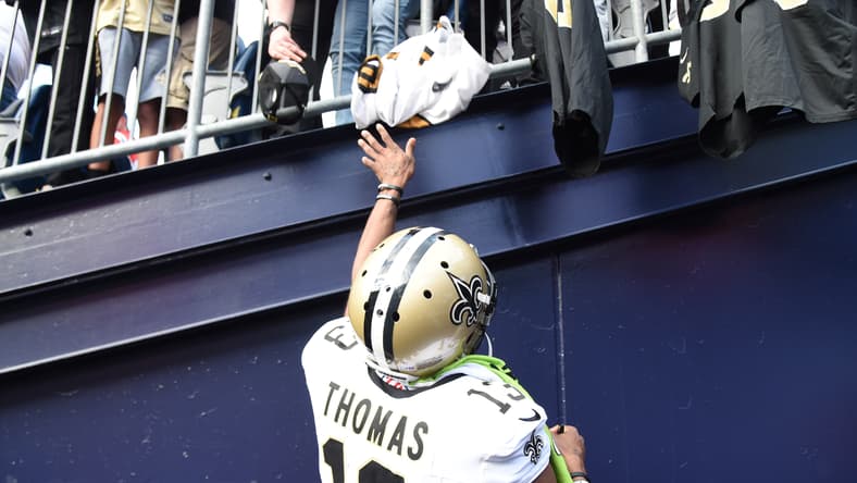 Derek Carr, Michael Thomas