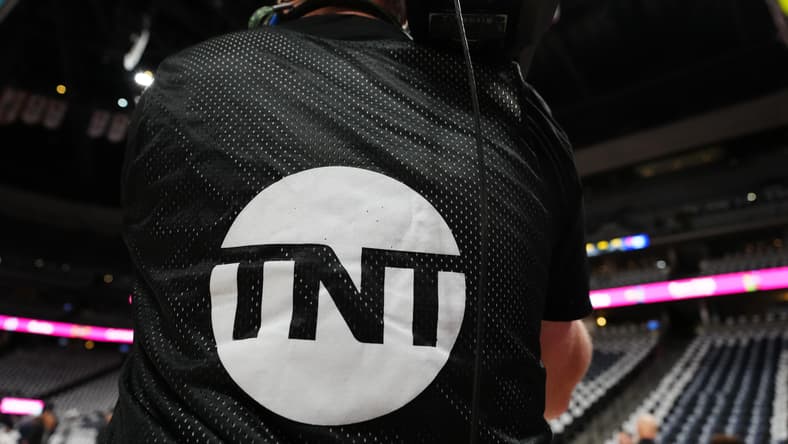 NASCAR, TNT