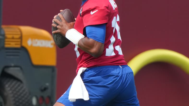 New York Giants quarterback Jameis Winston