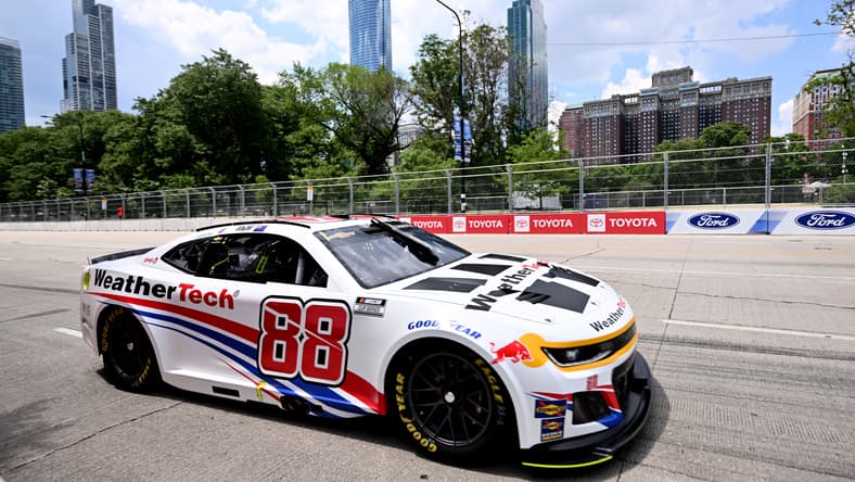 NASCAR starting lineup for Chicago