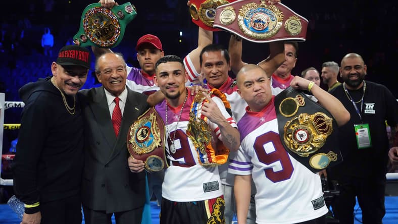 Boxing: Teofimo Lopez vs Jamaine Ortiz