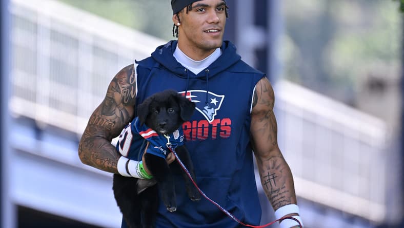 New England Patriots cornerback Christian Gonzalez
