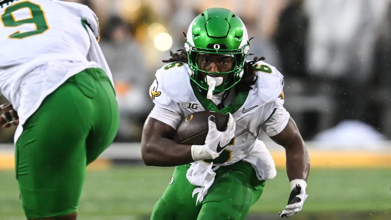 Oregon Ducks vs Iowa Hawkeyes
