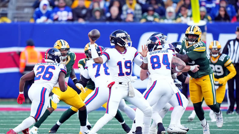 NFL: Green Bay Packers at New York Giants