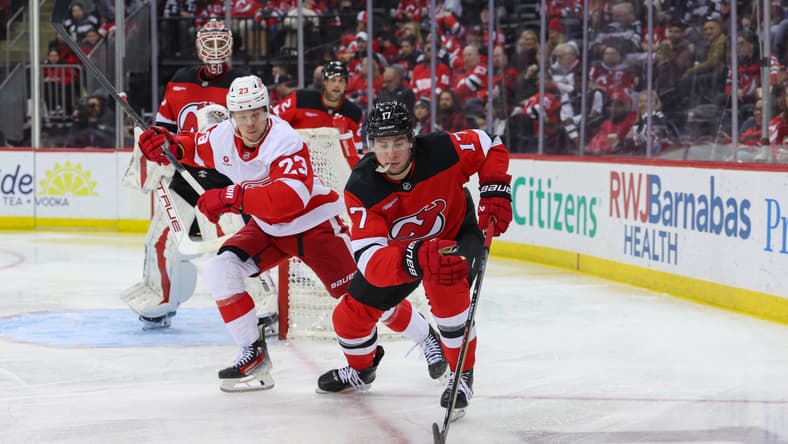 NHL: Detroit Red Wings at New Jersey Devils