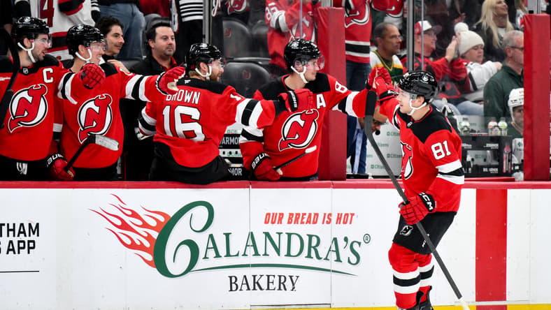 NHL: Minnesota Wild at New Jersey Devils