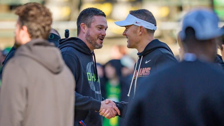 USC Trojans vs Oregon Ducks