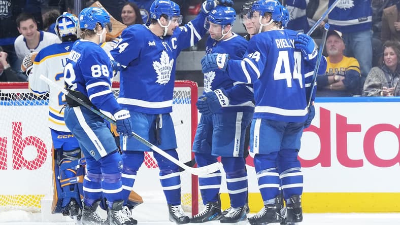 NHL: Buffalo Sabres at Toronto Maple Leafs