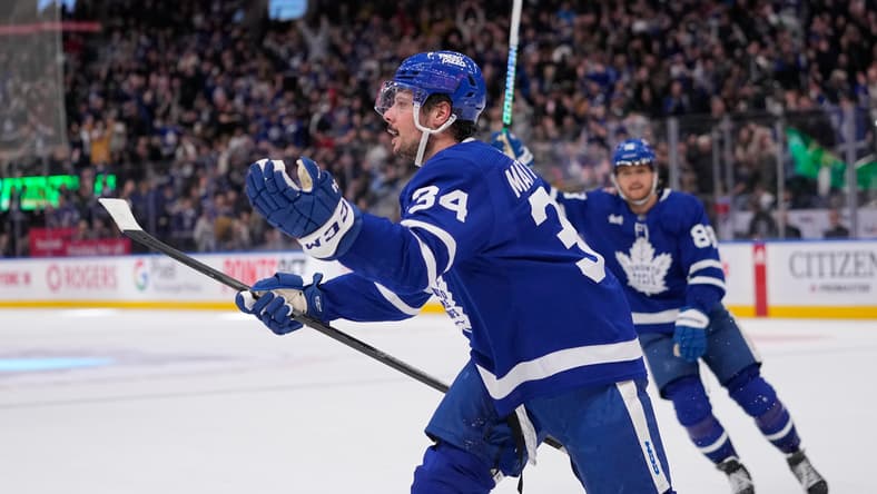 NHL: Columbus Blue Jackets at Toronto Maple Leafs