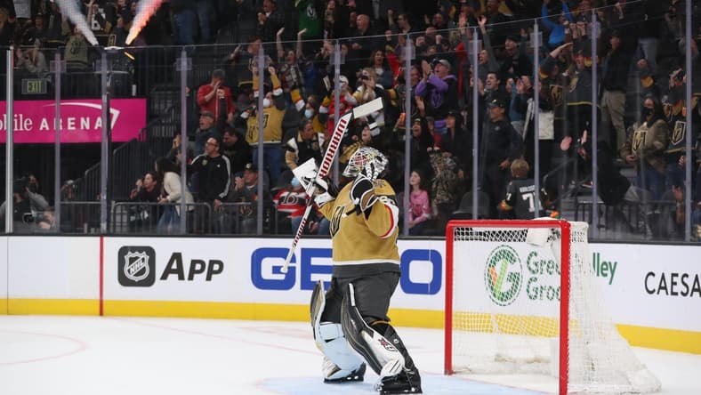 Robin Lehner Vegas Golden Knights (Photo- Vegas Golden Knights via Twitter)