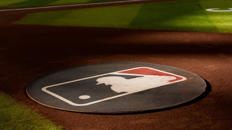 mlb