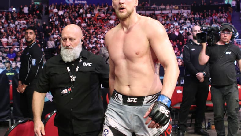 ufc heavyweight rankings